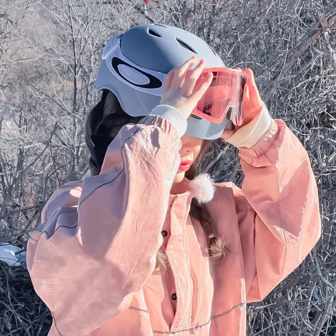 冰山下的守望者